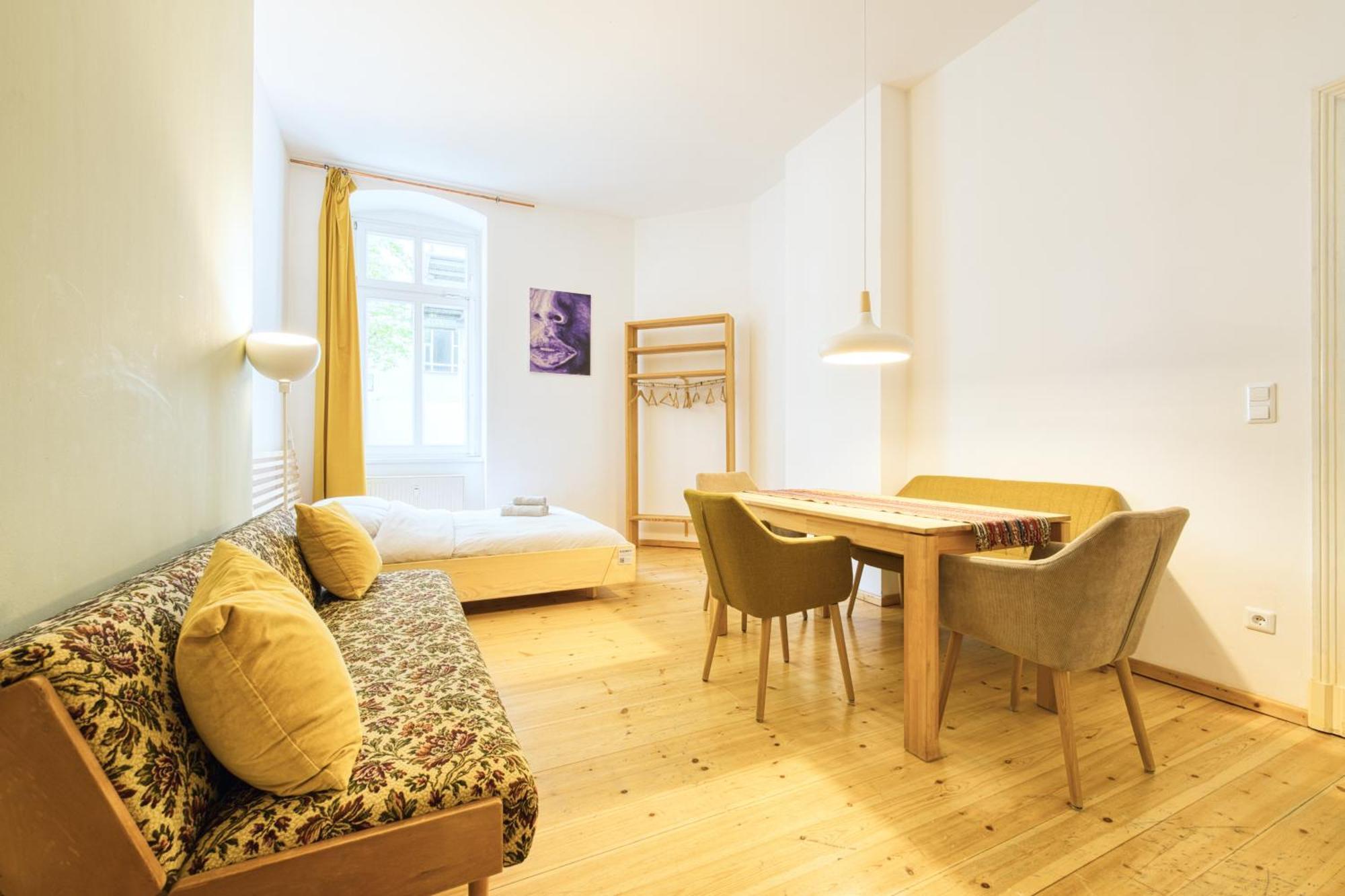 Gemuetliche 2-Zimmer-Wohnung Zentral Friedrichshain Berlin Exterior photo